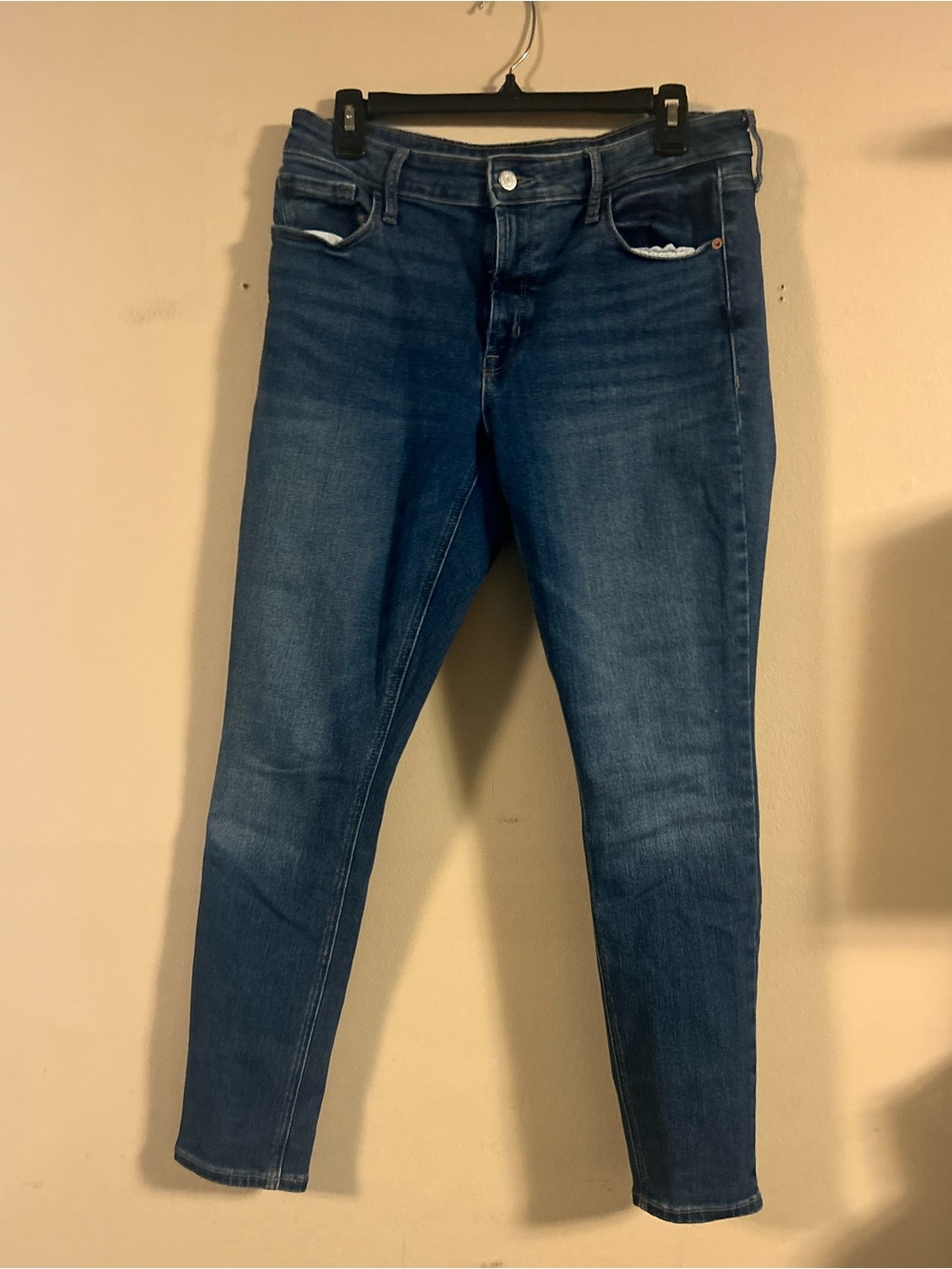 Old Navy Rockstar Super Skinny Jeans Women’s 12 Mid-Rise Medium Wash